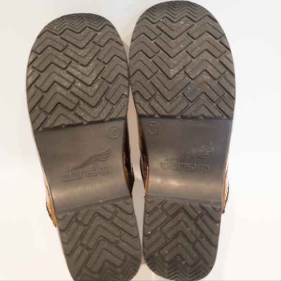 Dansko Womens Tiger Eye Leather Professional Shoes Clogs Size 6.5 - Picture 12 of 16